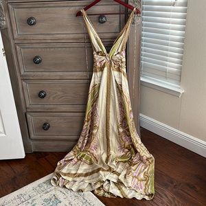 Nicole Miller silk dress. Size 4. Excellent condition.